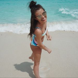 Meet your Posher, Adrian